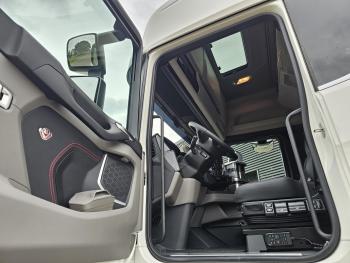 Scania S660 V8 6x2/4 / 2 x PTO / PARKING COOLER / FULL AIR